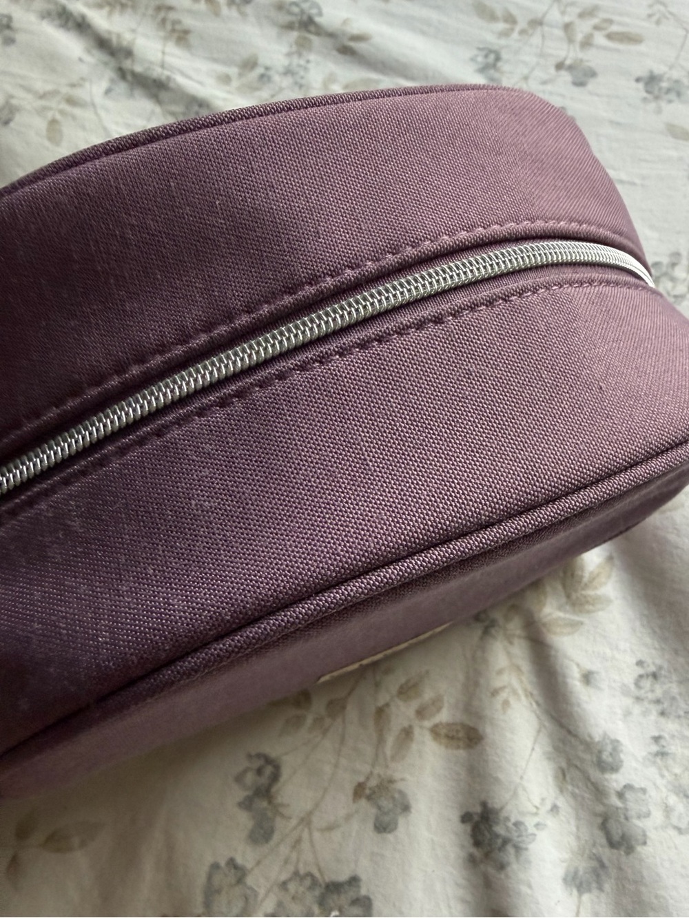 NWOT Gucci Beauty Cosmetic Pouch - Picture 4 of 8